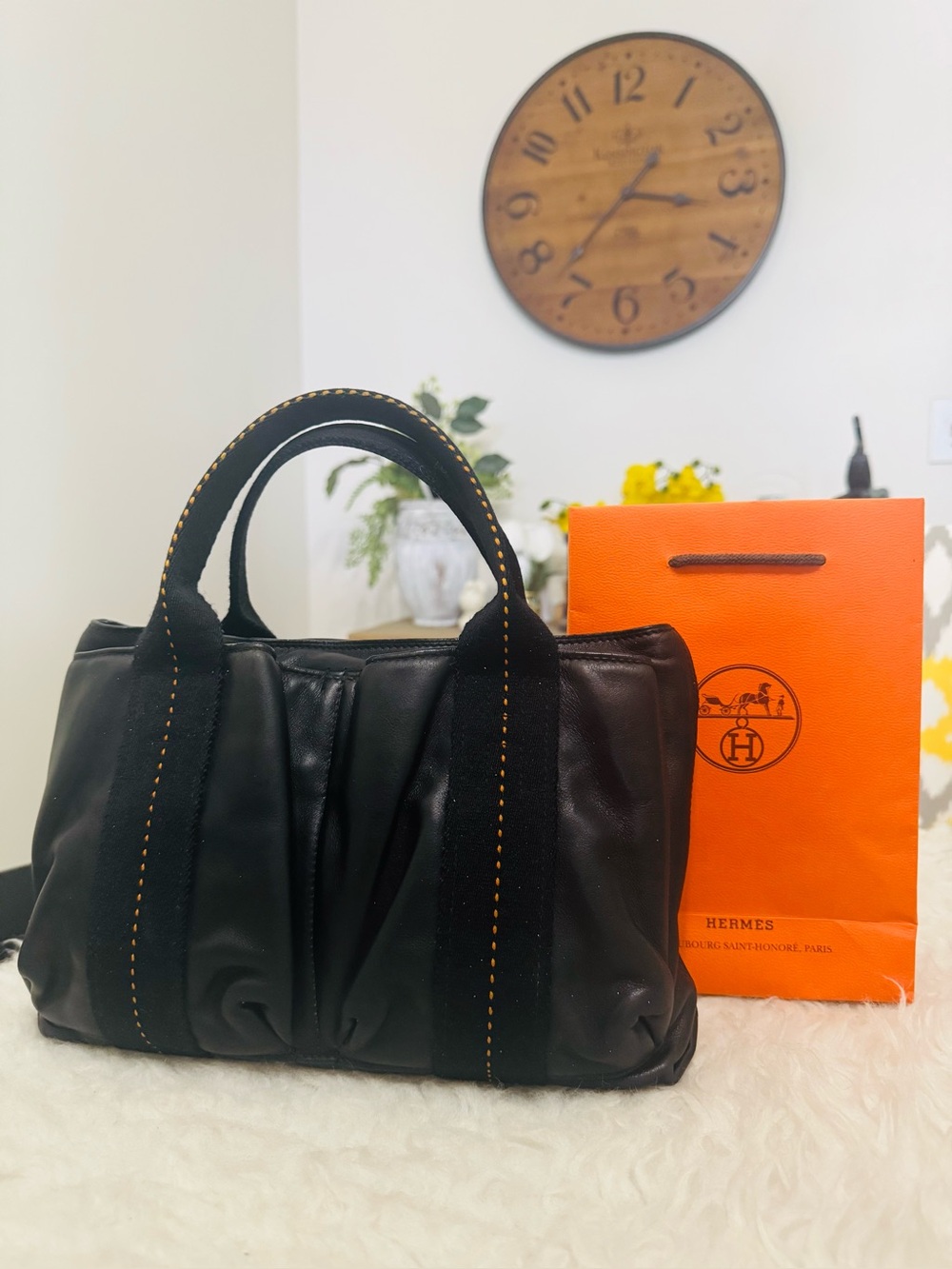 Hermès Caravan Horizontal PM bag in black Veau Derma leather